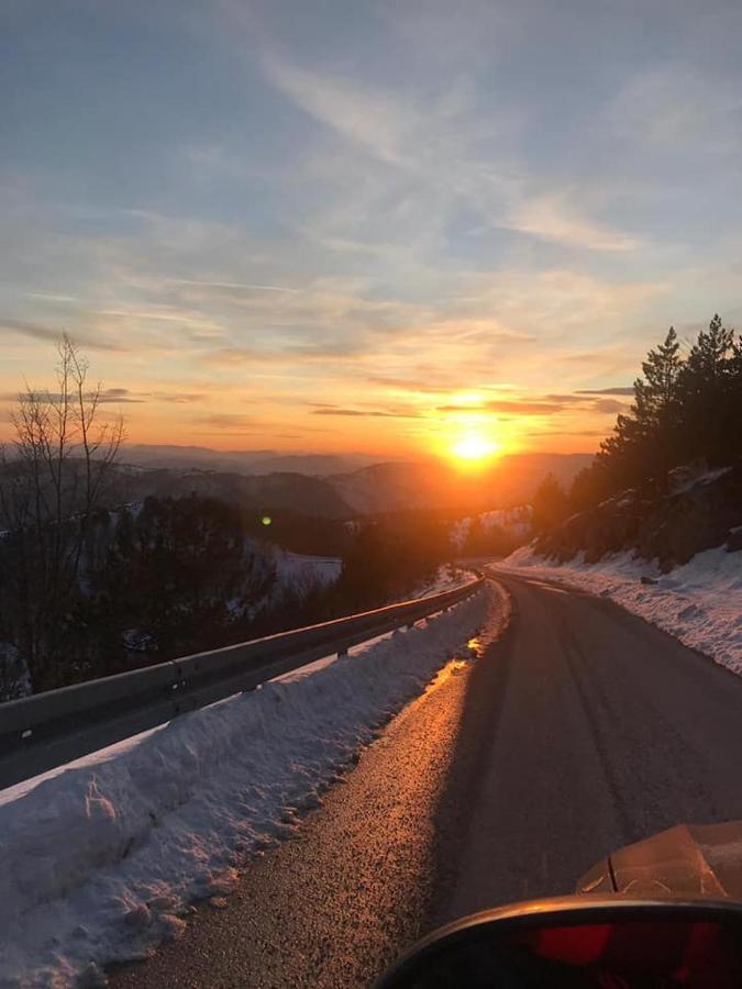 Smestaj Iver Hotel Mokra Gora Kültér fotó